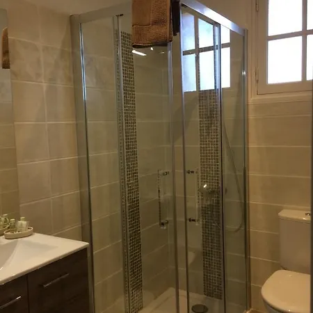 La Maison Blanche Frühstückspension Saint Aygulf