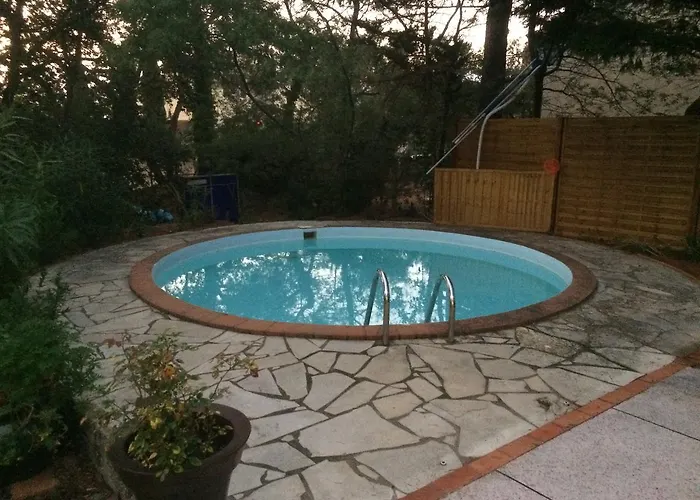 La Maison Blanche Bed & Breakfast